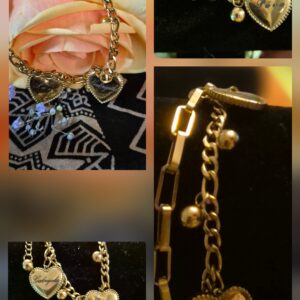 Bracelet with hearts